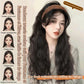Perruque bandeau avec coiffure volumineuse au sommet
