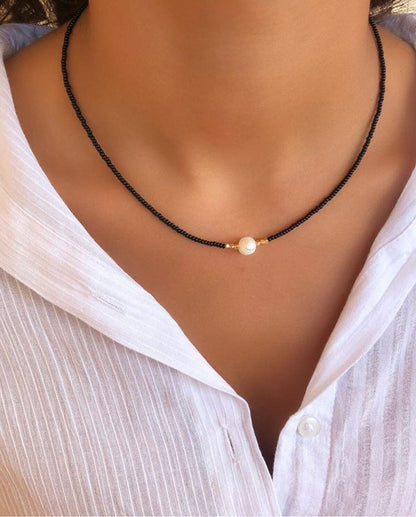 Collier de perles d'eau douce (4 couleurs au choix)